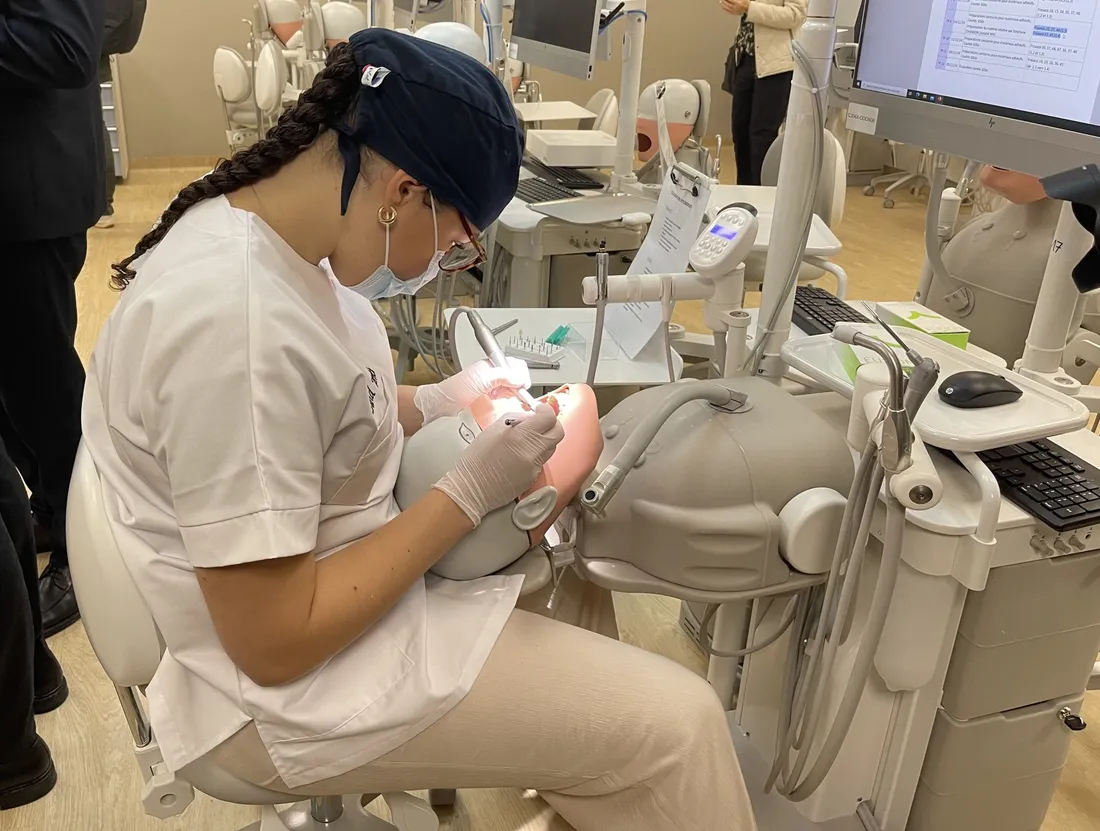 Centre Universitaire de Soins Dentaires CHU Caen