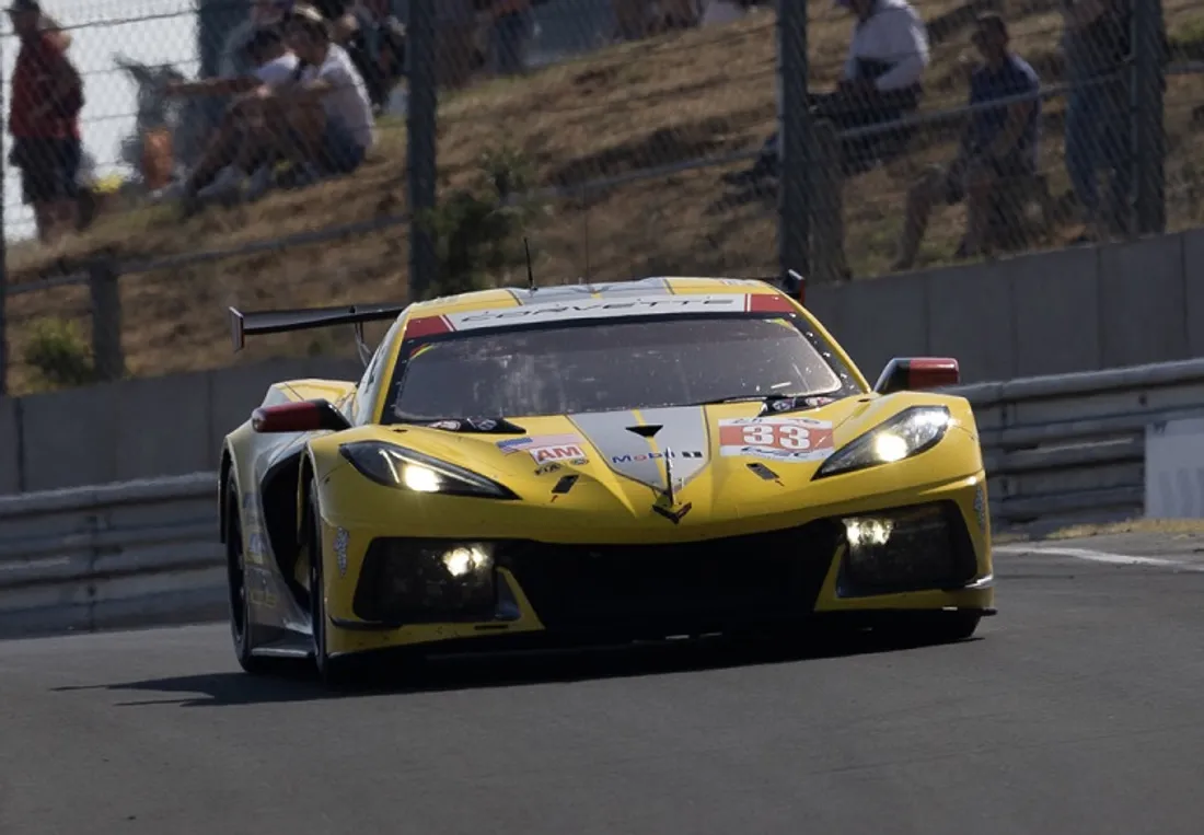 La Chevrolet Corvette #33