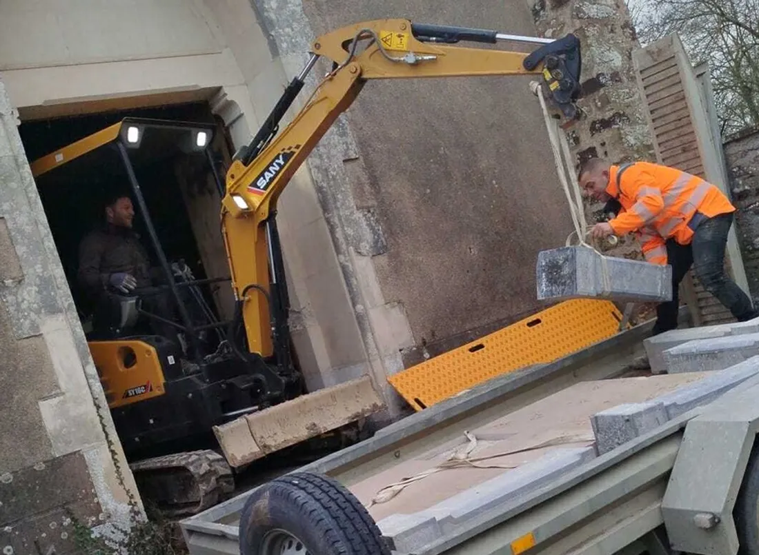 On retire le mobilier