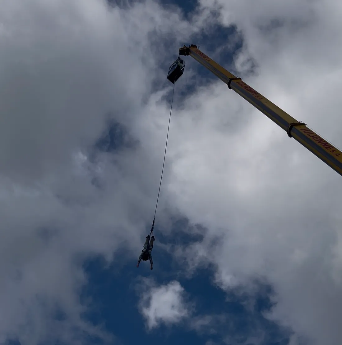 Saut à l'élastique