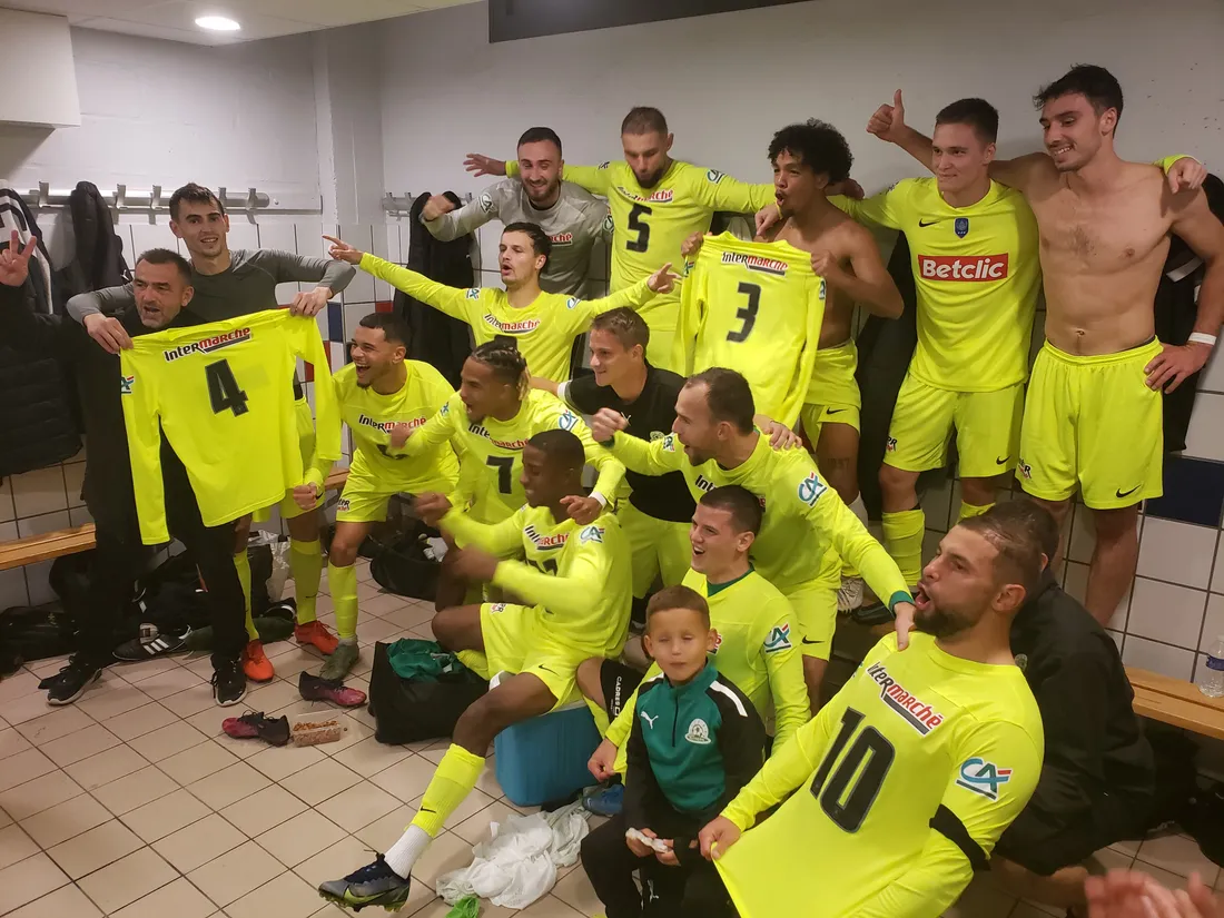 La joie des footballeurs alençonnais