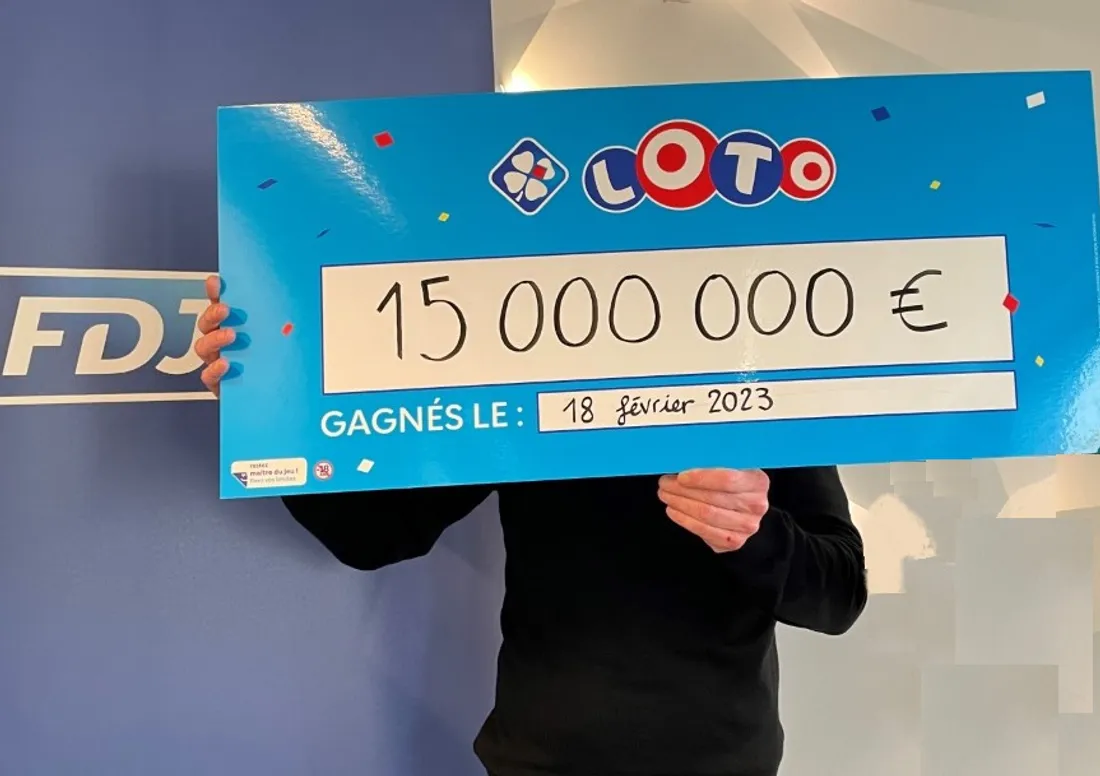 Il gagne 15 millions d'euros