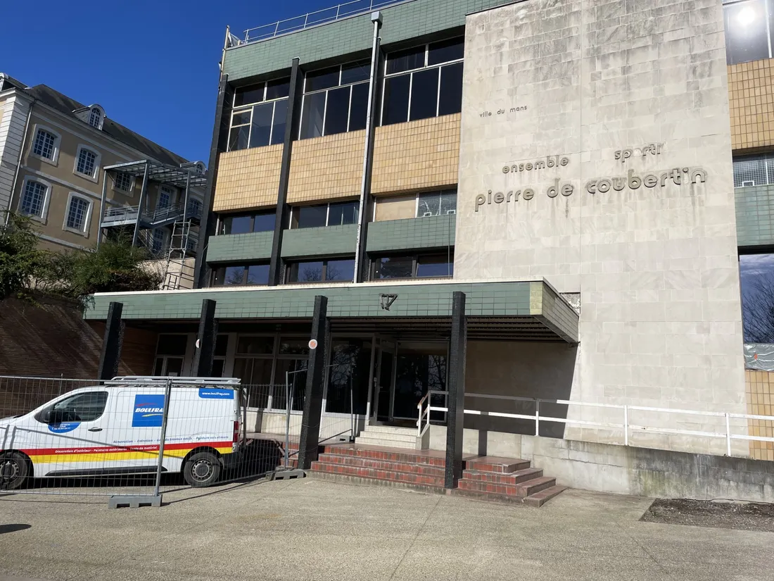 Gymnase Pierre de Coubertin au Mans