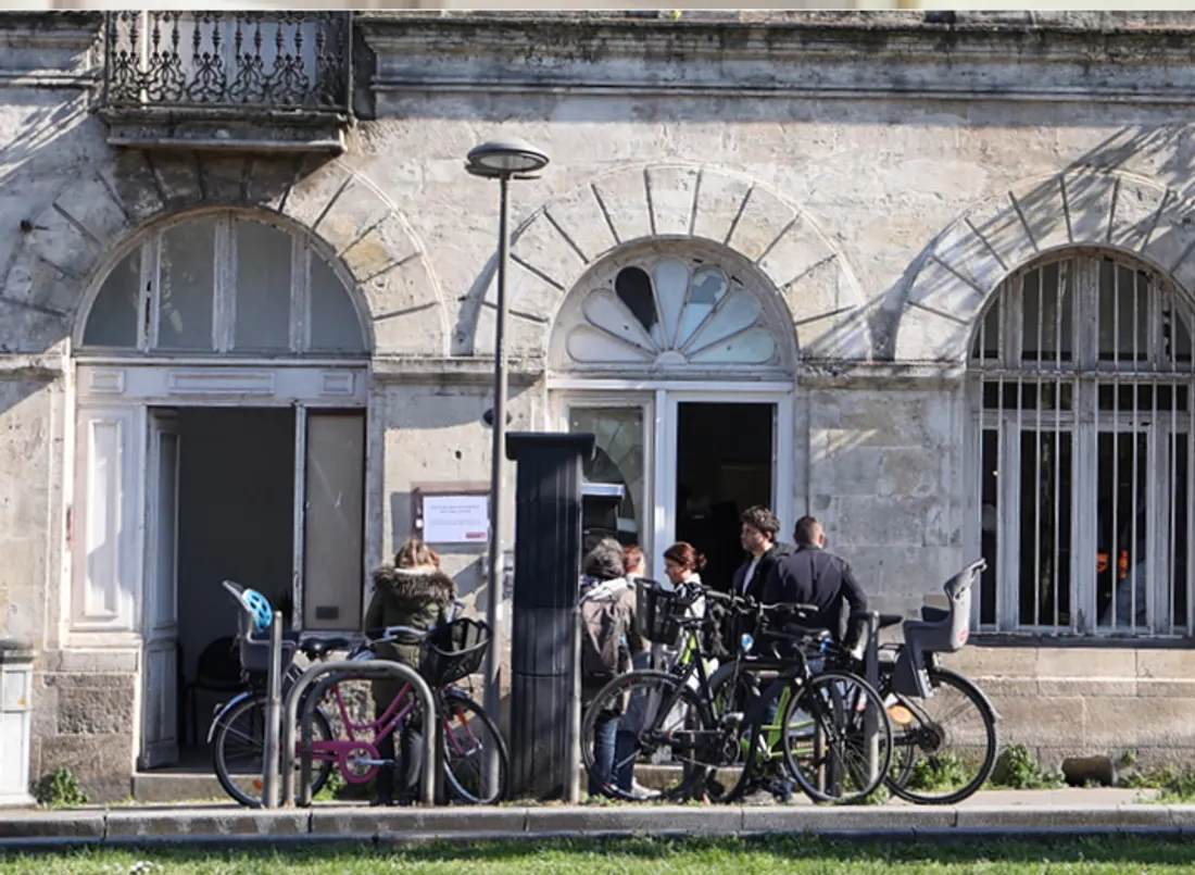 A Bordeaux, la halte de jour, sur l'avenue Thiers