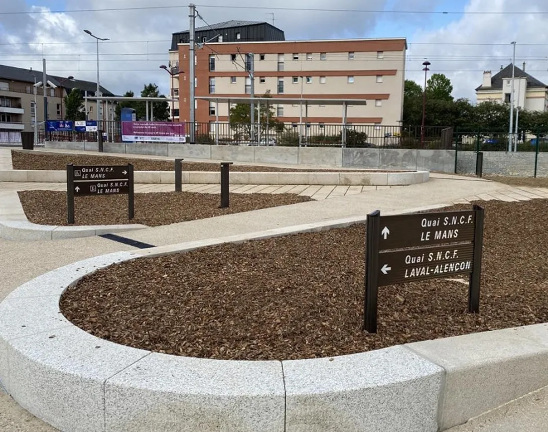 Halte ferroviaire au Mans