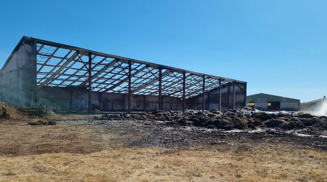 Le bâtiment abritait les réserves de fourrage de l'élevage caprin. Photo : Bordas Moreau.