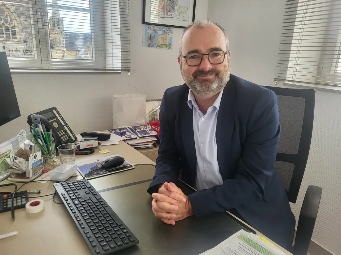 Le maire de Falaise, Hervé Maunoury