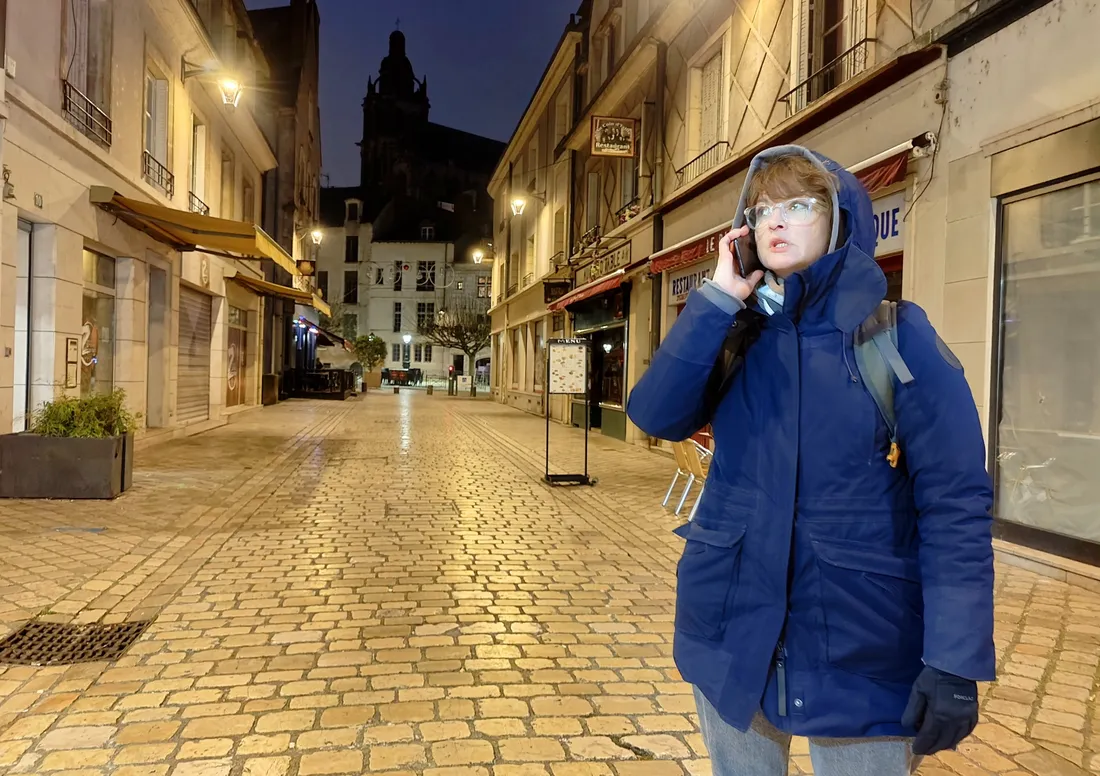 Camille Ayral est éducatrice spécialisée de l'équipe mobile Santé Précarité du CIAS du Blaisois.