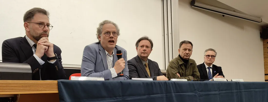 Présentation de la licence sur le site de l'antenne universitaire de Blois.