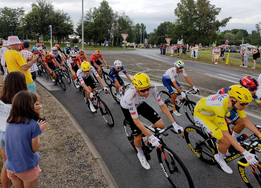 Le Tour de France revient dans la région entre Chinon et Châteauroux le 13 juillet 2025.