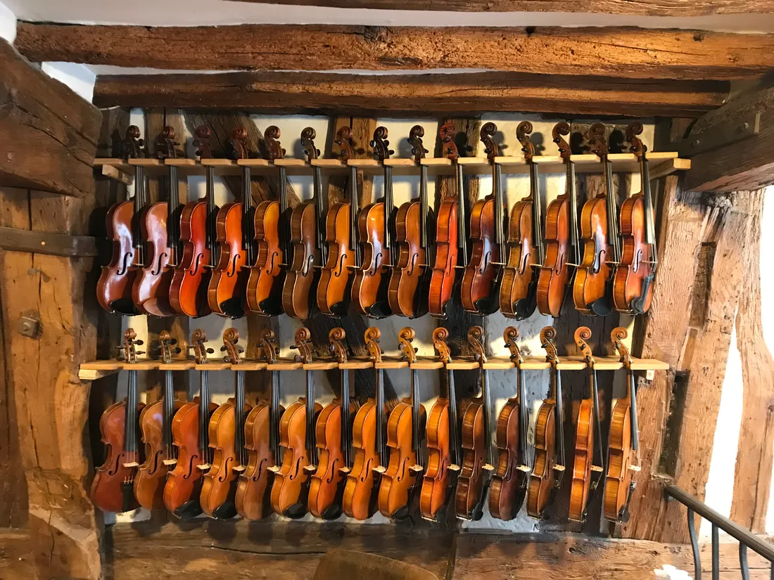 Rouen : relève assurée dans la plus ancienne lutherie 