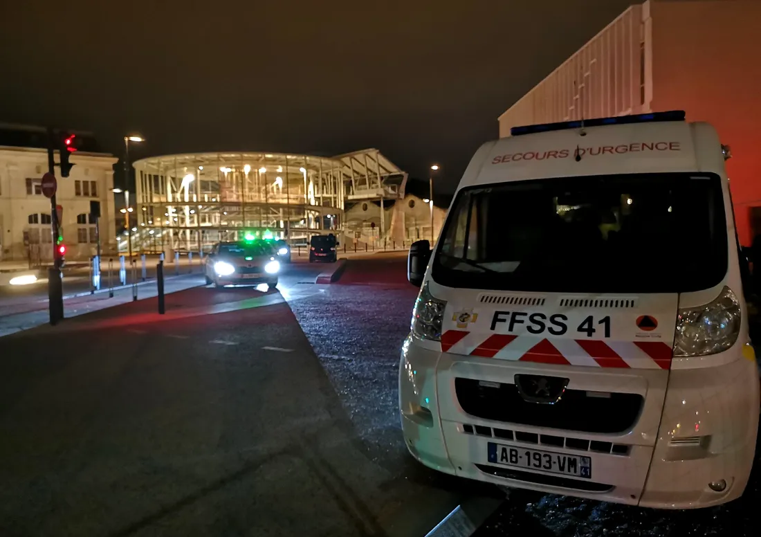 A Blois, des maraudes sont organisées quotidiennement pour venir en assistance aux sans-abris.