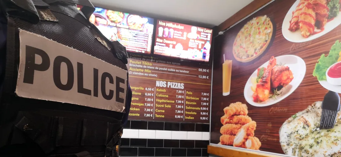 Clients comme restaurateurs doivent justifier de leur respect des règles sanitaires.