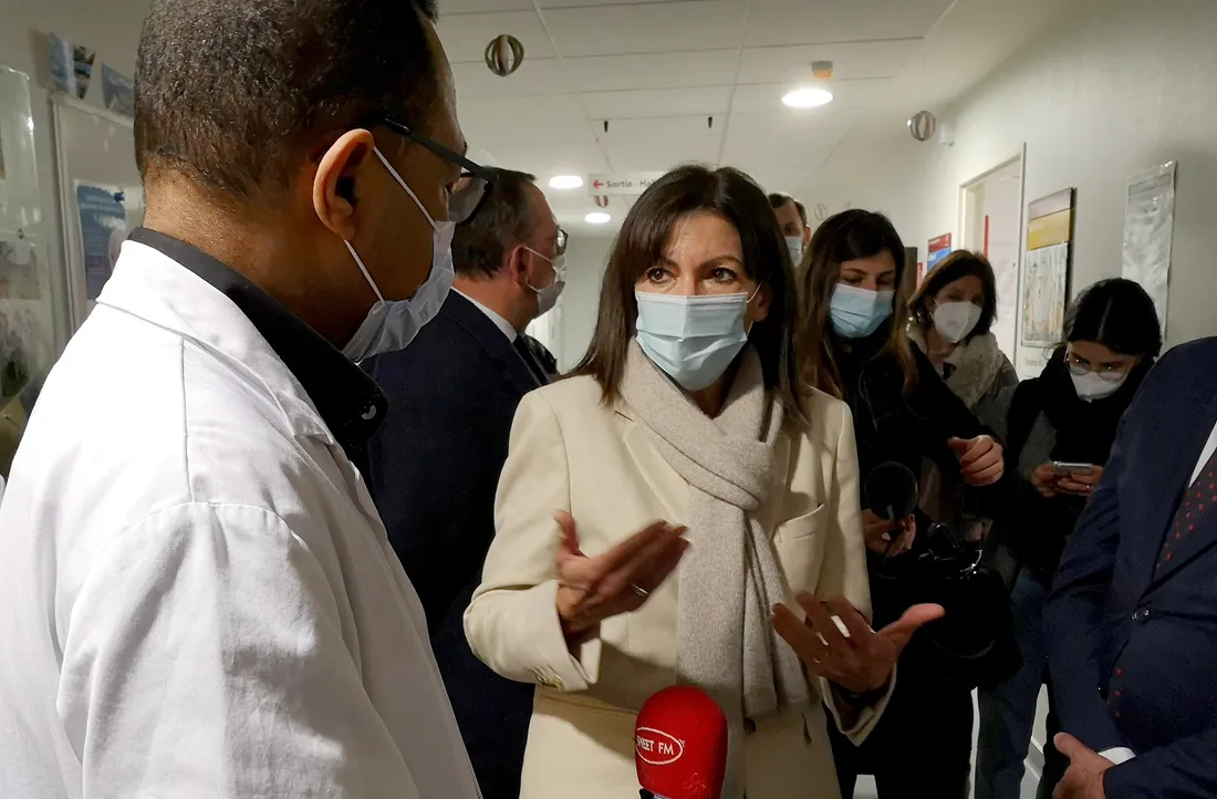 Anne Hidalgo en visite à l'Ehpad La Roselière de Blois jeudi 3 février