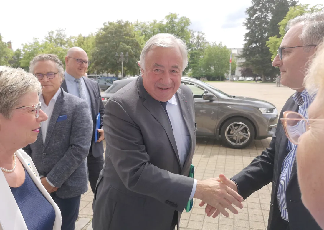 Gérard Larcher a tout de même bénéficié d'un accueil républicain ce jeudi 23 juin à Blois.