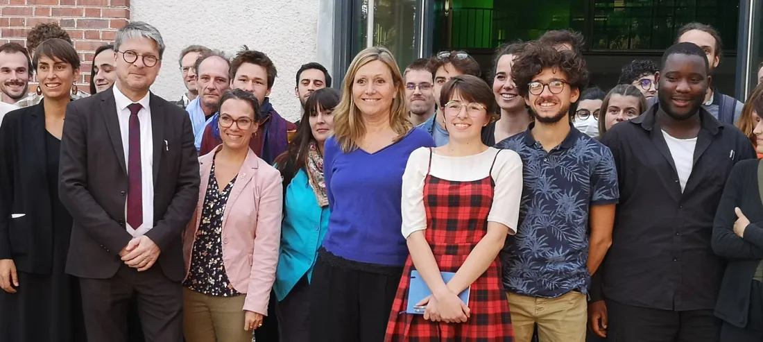 Yaël Braun-Pivet et les étudiants de l'ENSNP de Blois