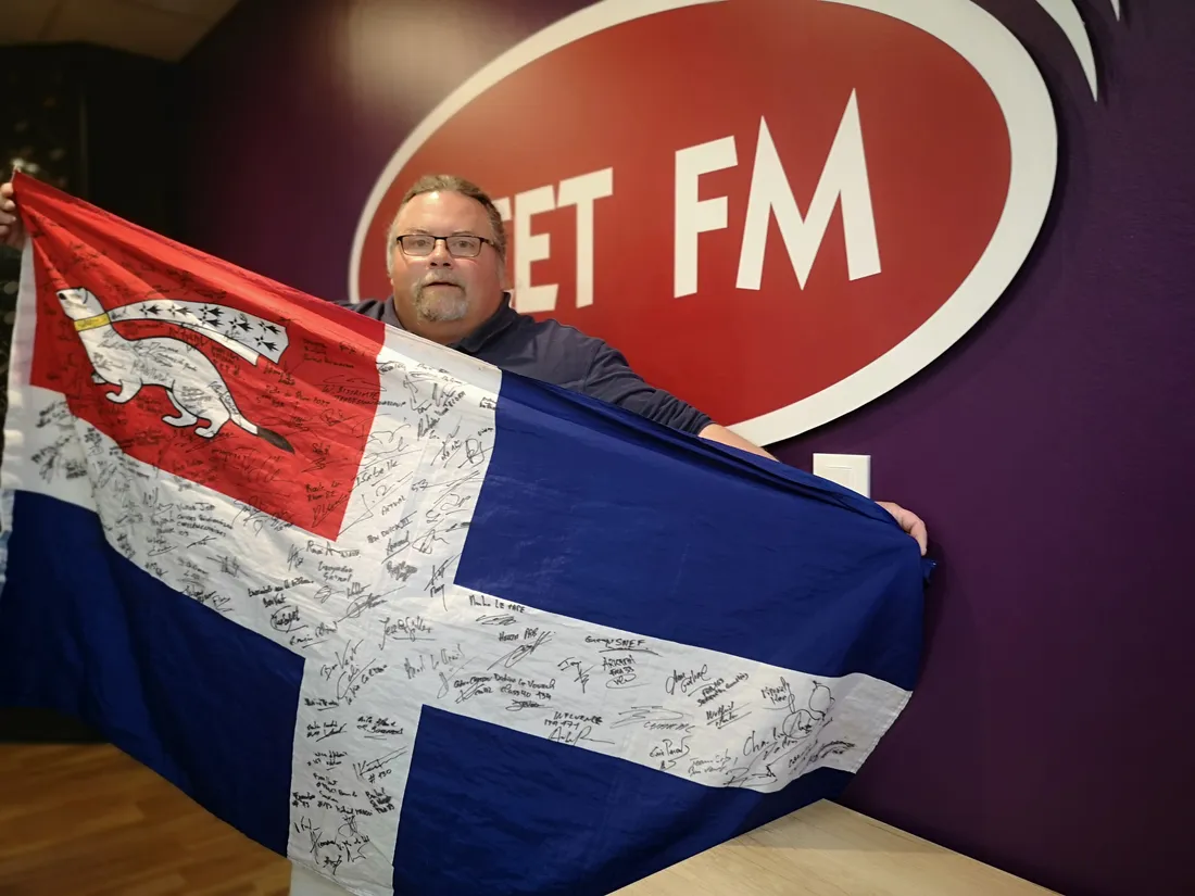 François-Xavier Mallet est parvenu à recueillir les signatures des 138 skippers en lice.