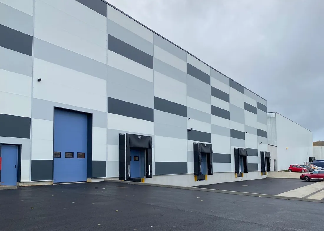 Eurowipes à Nogent-le-Rotrou double sa capacité de stockage logistique.