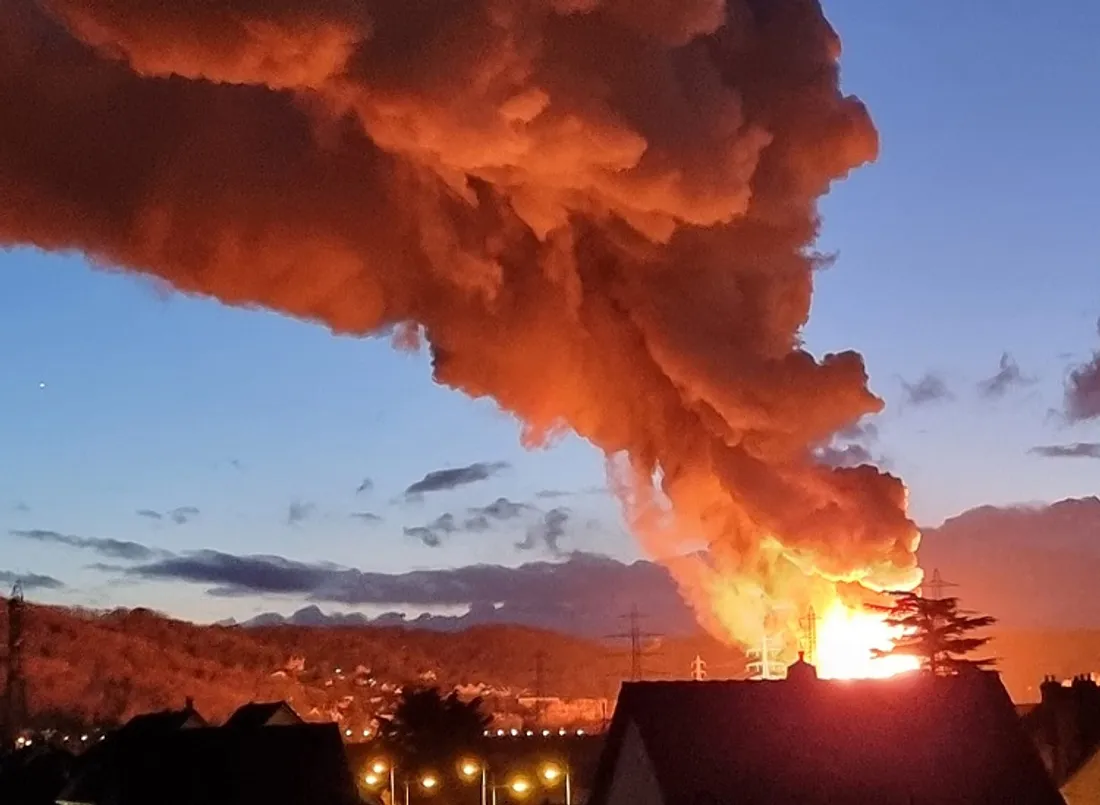 Impressionnant incendie ce lundi 16 janvier à Grand-Couronne