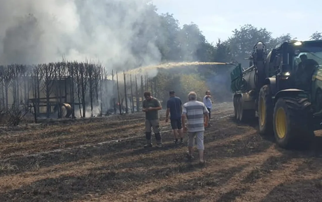 Les agriculteurs ont prêté main forte