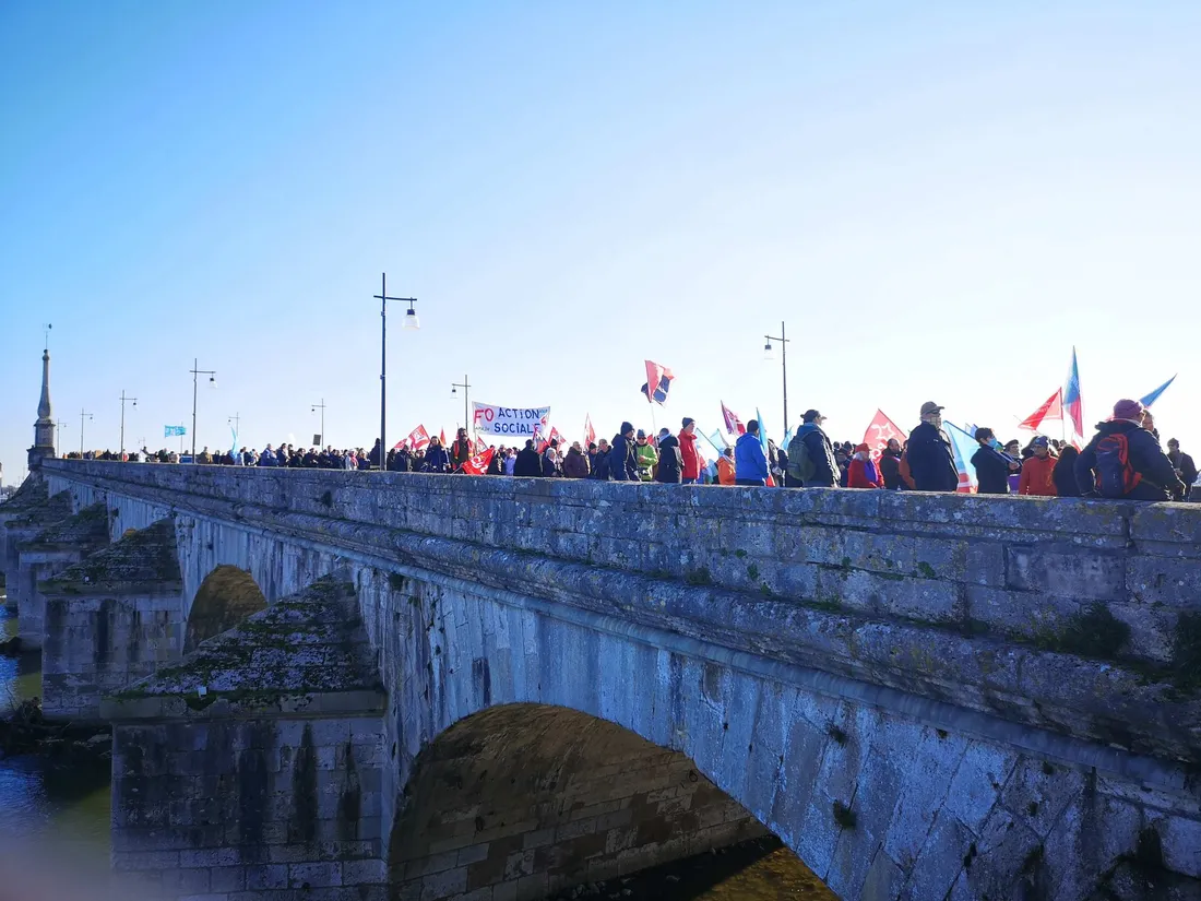 Manifestation à Blois 070223