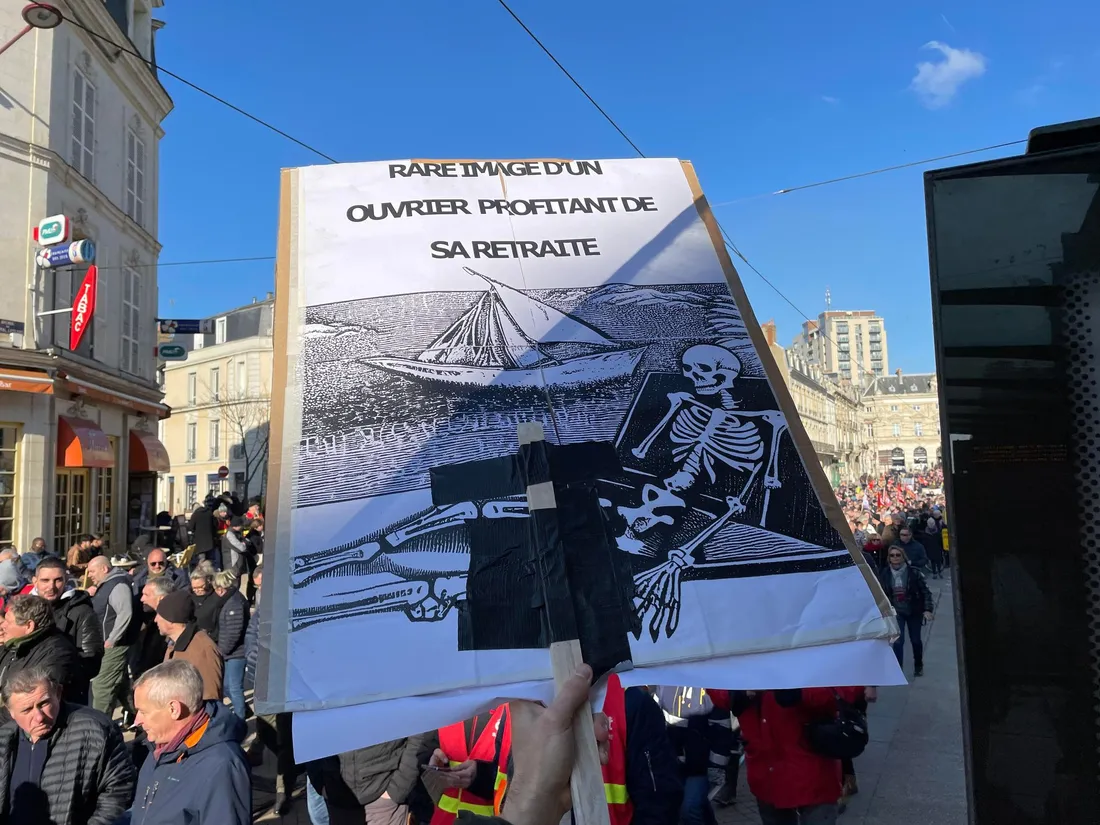 Manif Le Mans retraite mort