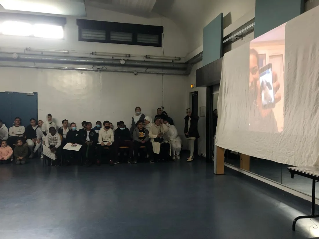 Projection vidéo à "la casquette"