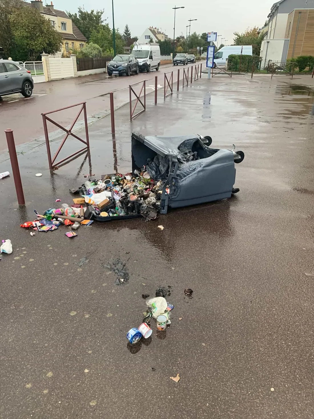 Un feu de poubelles à Giberville