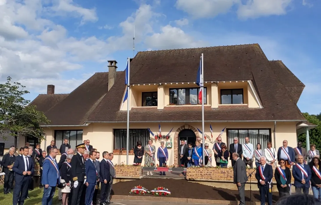 Fourgon braqué à Incarville : un hommage rendu aux deux agents tués