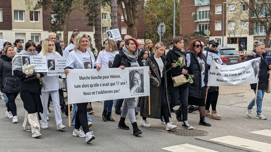 A Rouen, une marche blanche pour Héloïse