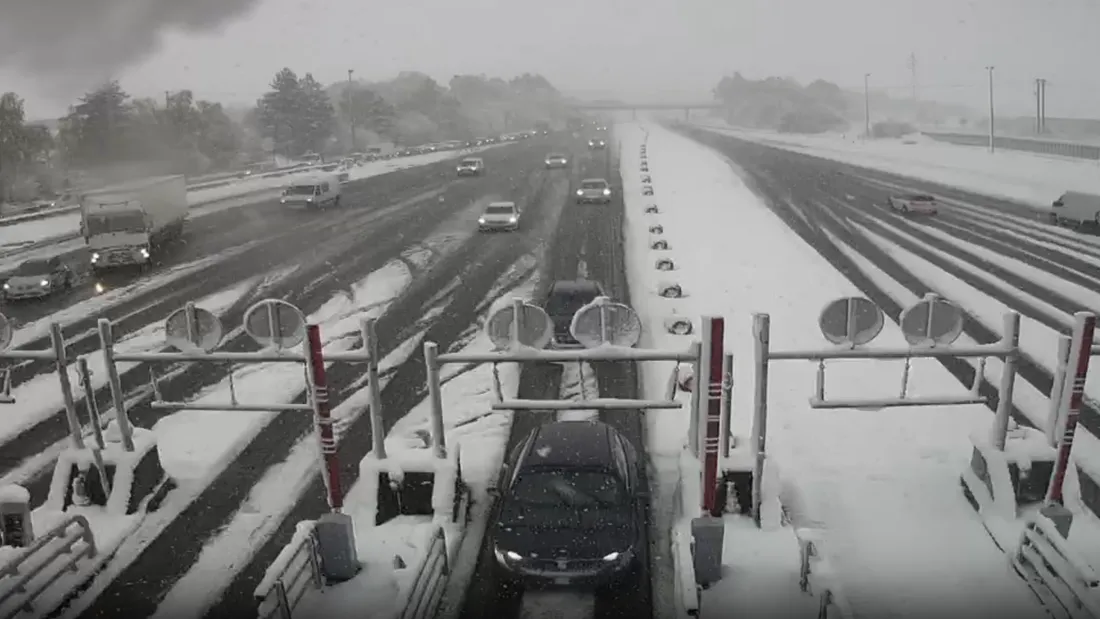 Péage Heudebouville neige