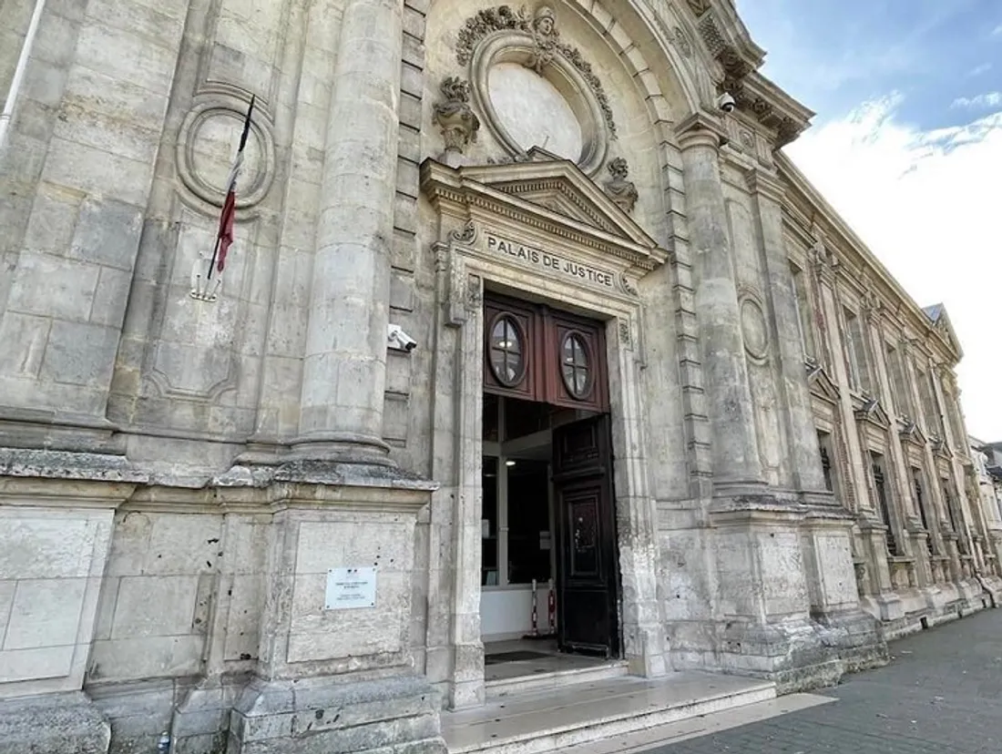 A Evreux, le palais de justice