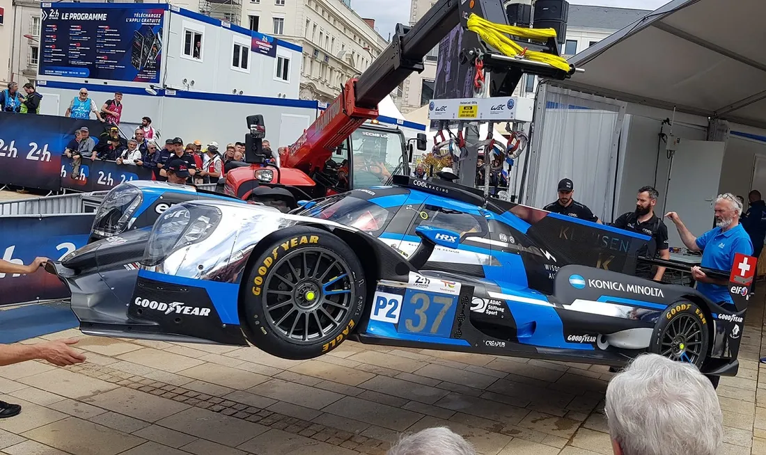 Au Mans, le "pesage"