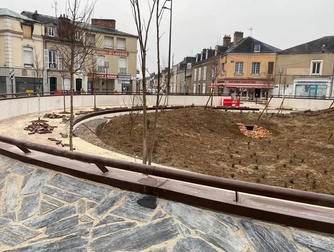 Au Mans, la place Bouttié, en cours de transformation