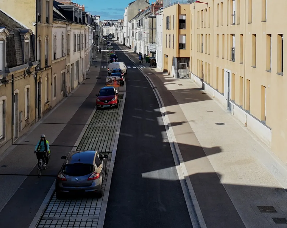 Au Mans, la rue Chanzy