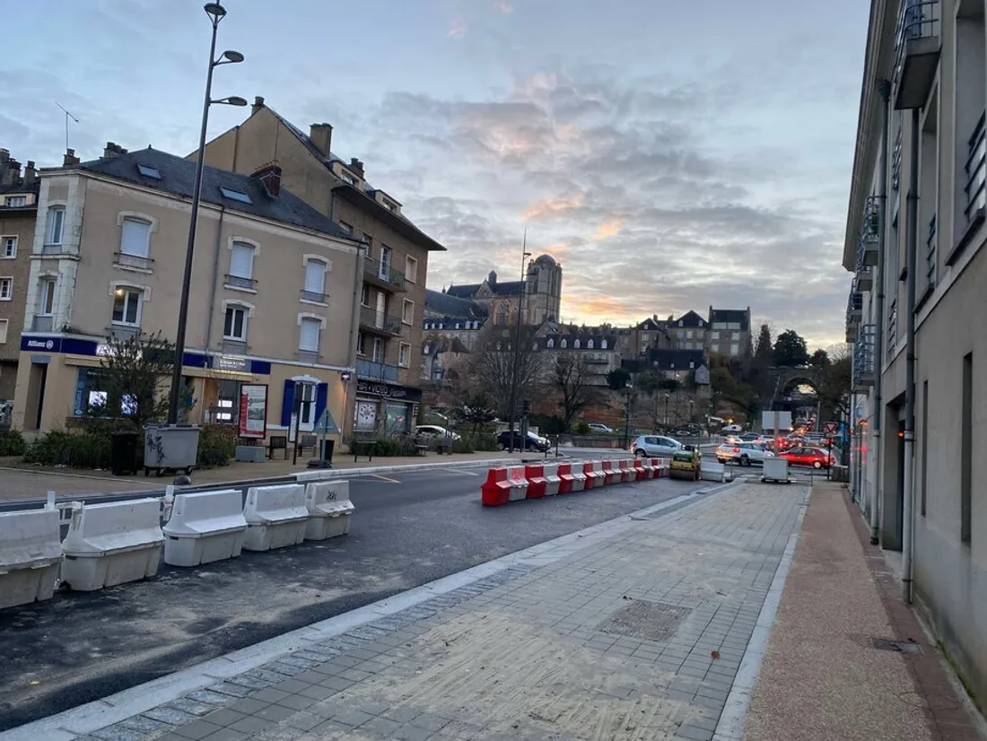 Au Mans, la rue Voltaire