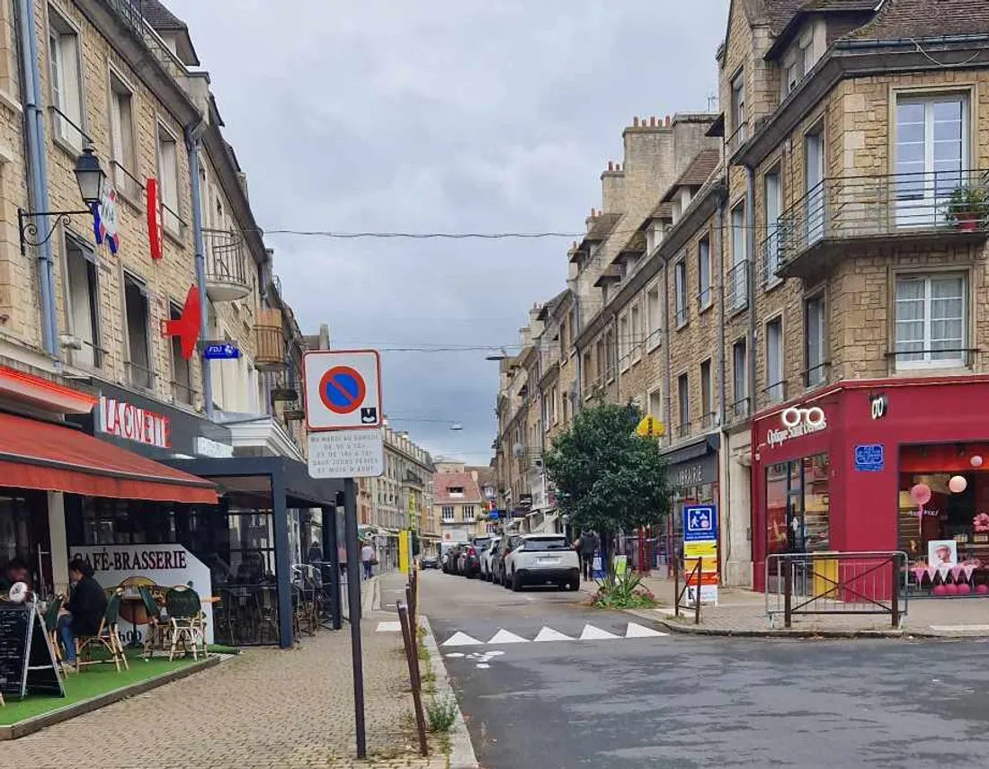 A Falaise, la rue de la Pelleterie