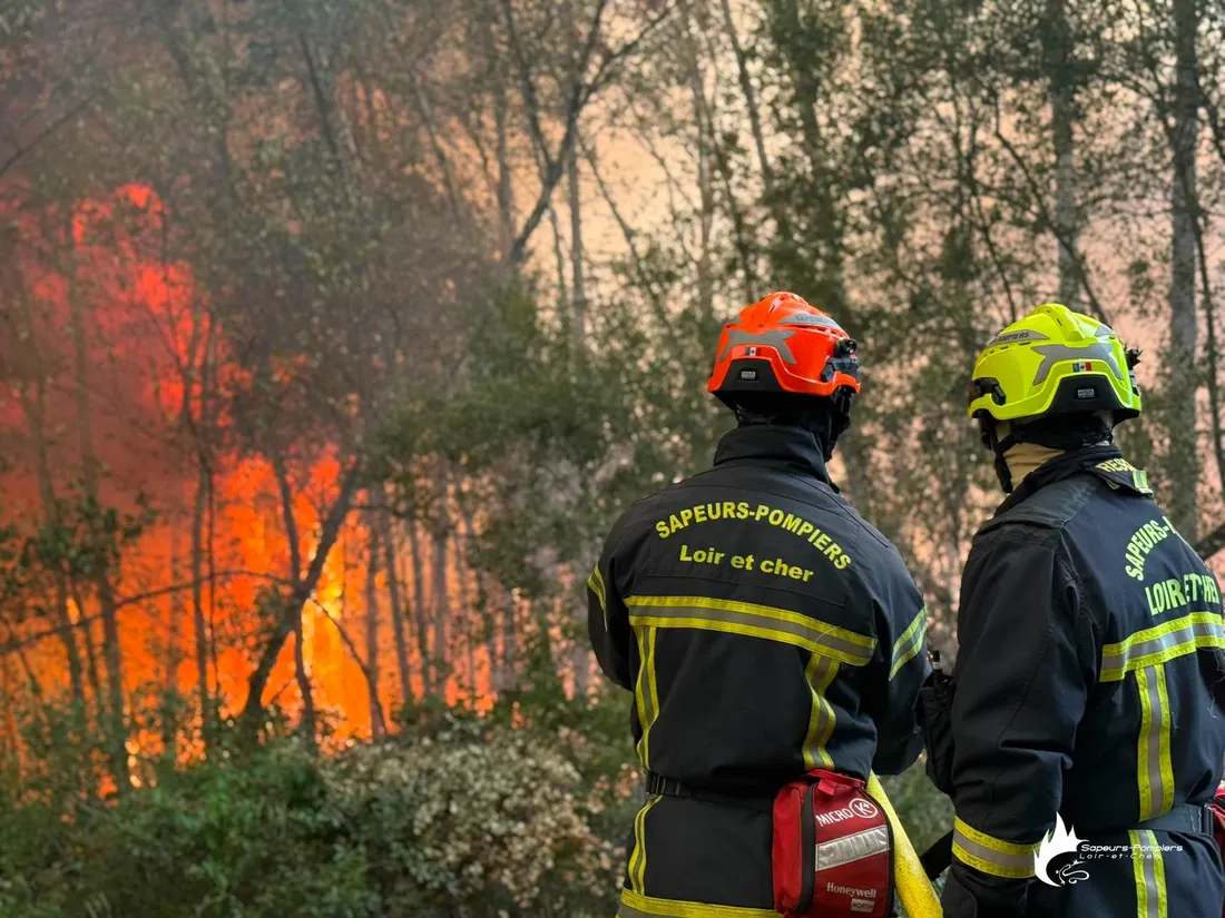 Près de 170 pompiers ont été mobilisés au plus fort du sinistre. Photo ; SDIS 41.