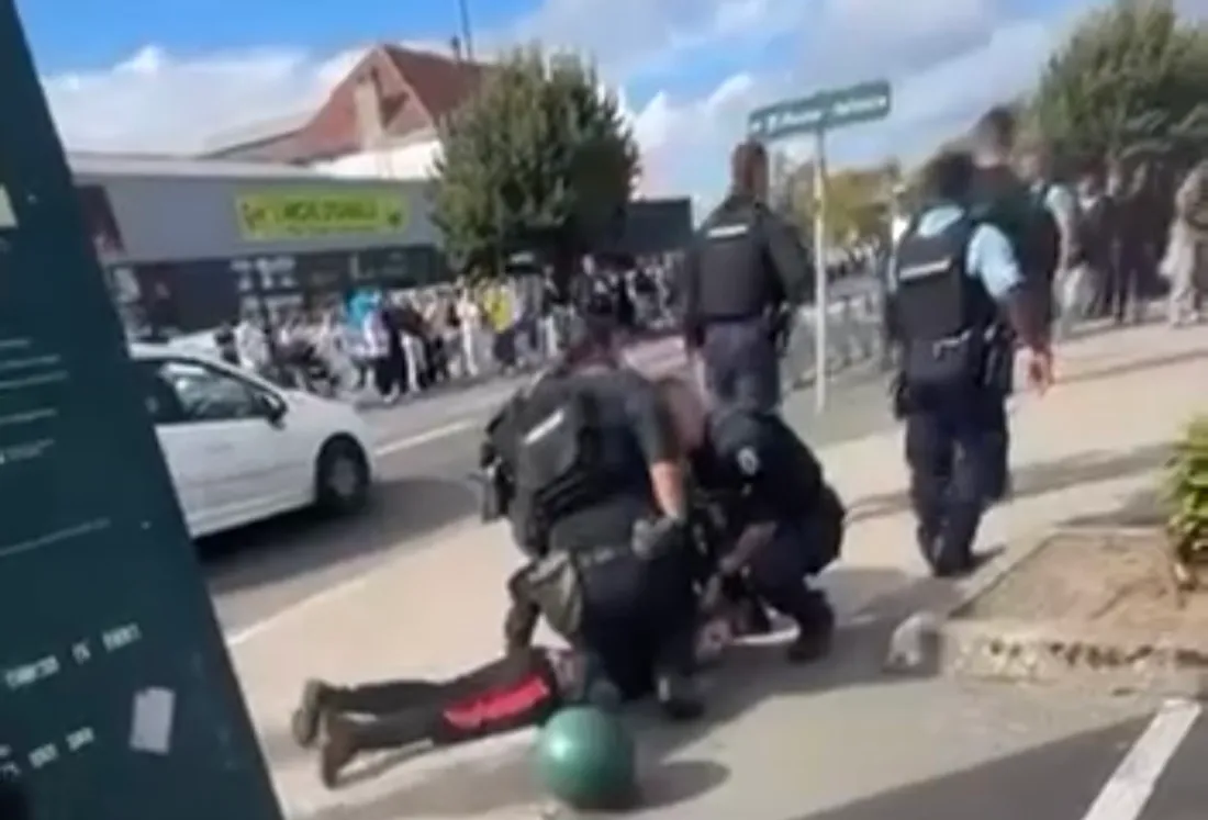 L'interpellation a été captée par des élèves du lycée Claude de France de Romornatin.