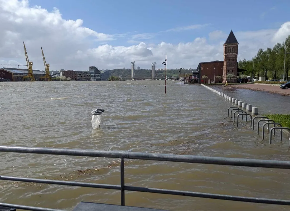 A Rouen, la Seine sort de son lit