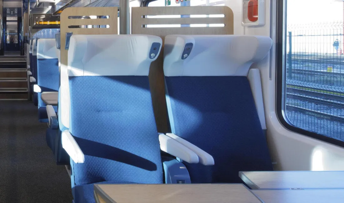 A l'intérieur d'une rame de train de type "Omneo"