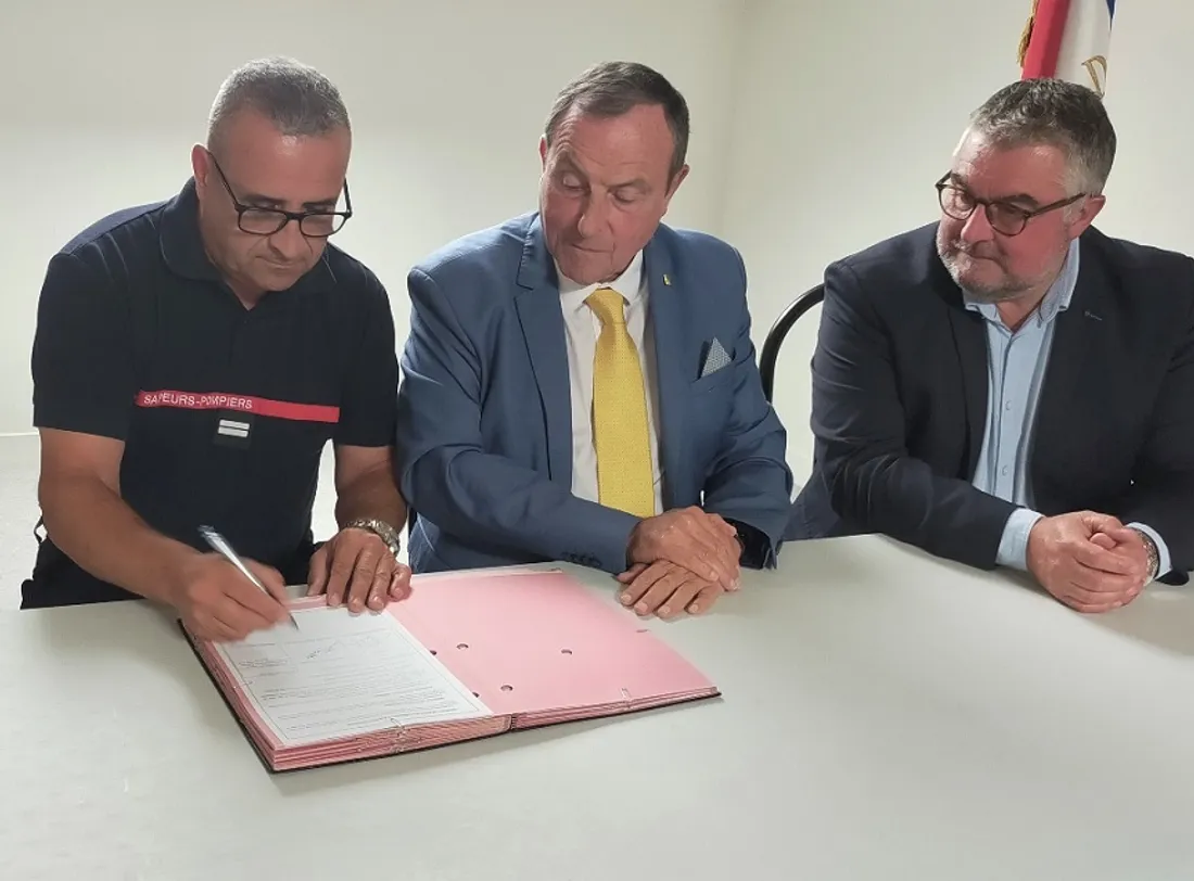 Signature de la convention