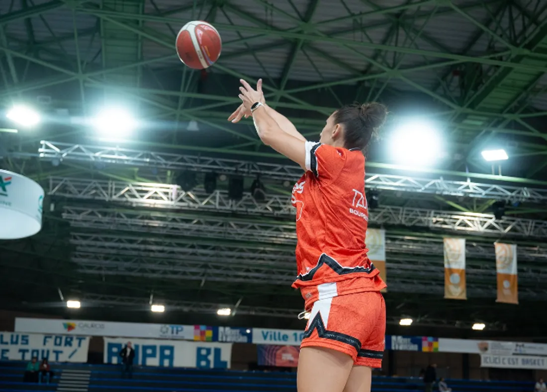 Tango Bourges Basket