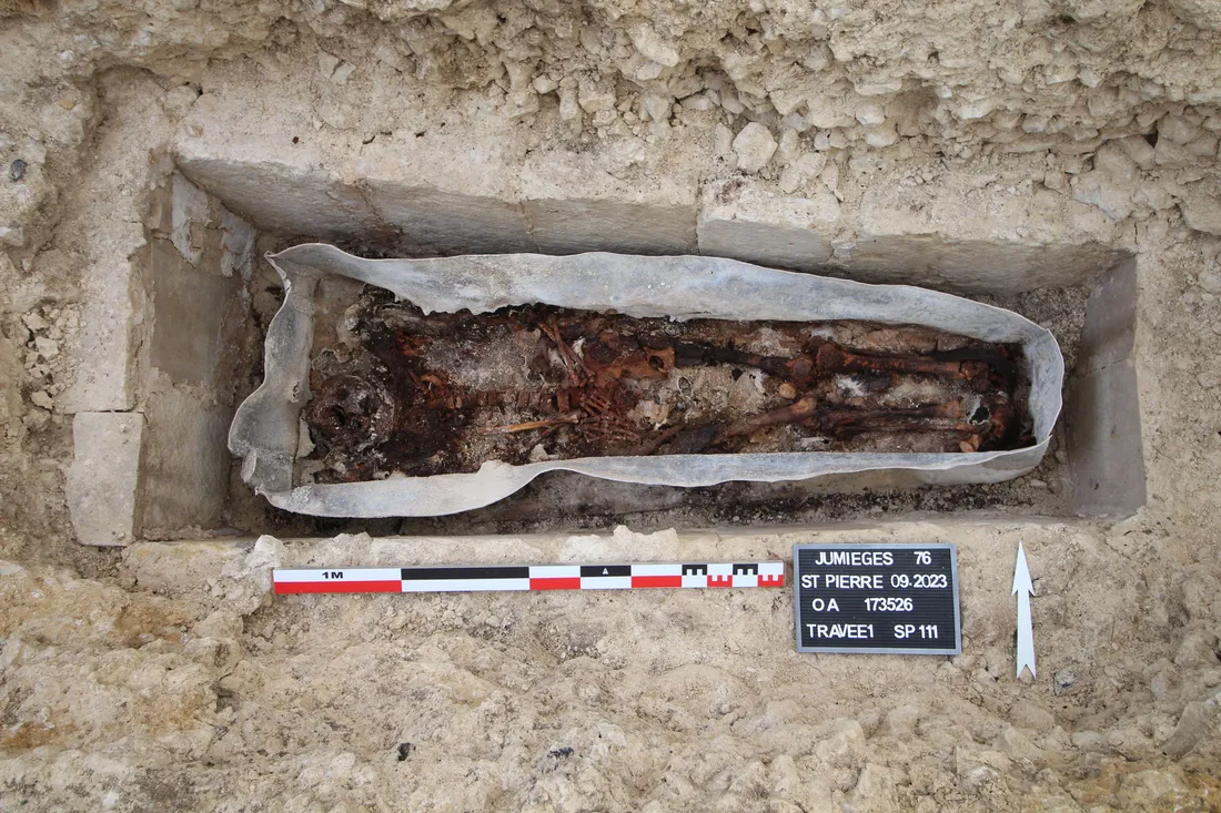 Sépulture abbaye de Jumièges