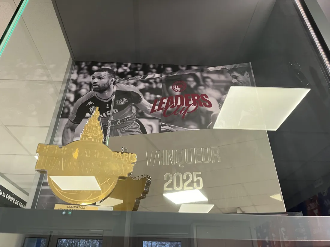 Le trophée de la Leaders Cup sera présenté au public du MSB lors d'une cérémonie.