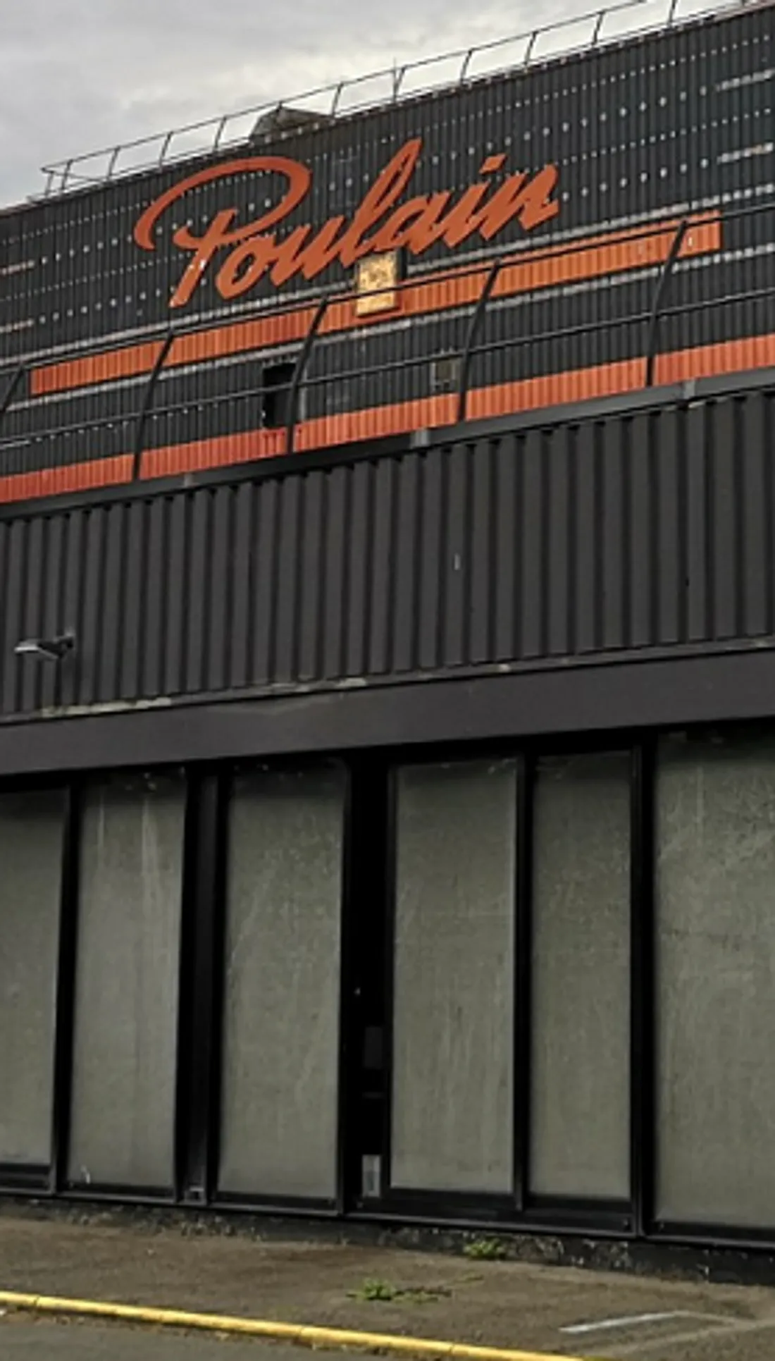 A Villebarou, l'usine Poulain