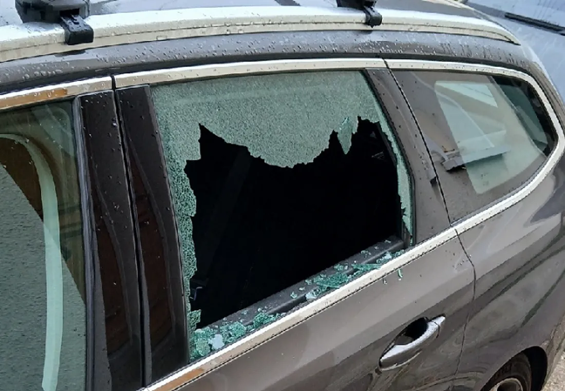 Voiture dégradée au Mans