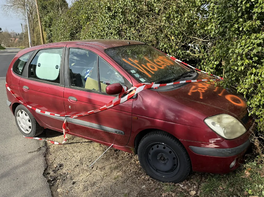 A Connerré, une voiture qui ne passe pas inaperçu