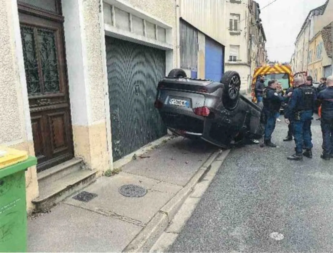 Le Mans : une voiture retournée, un homme arrêté 