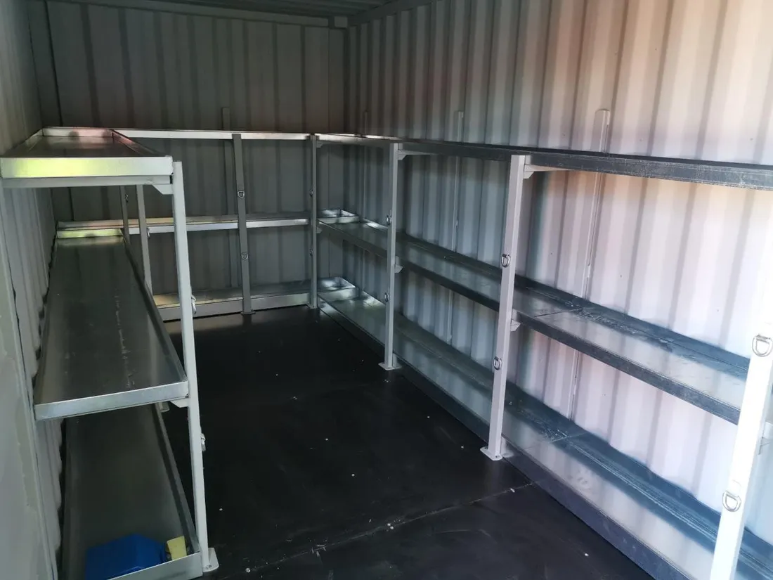 L'intérieur du conteneur maritime